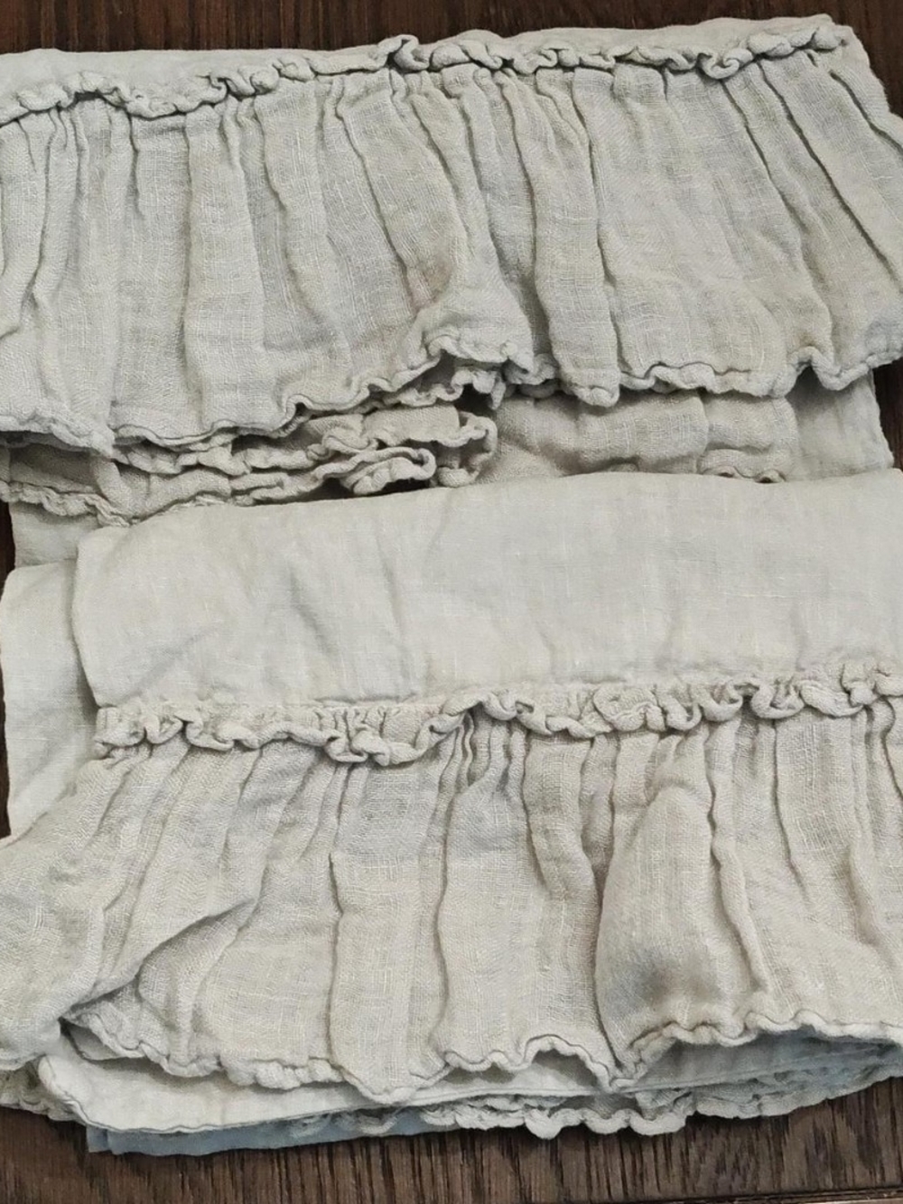 Bella Notte Gabriela King Pillow Cases With Ruffles Linen Great Set